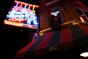 Jeden z wielu barów przy Beale St, Memphis