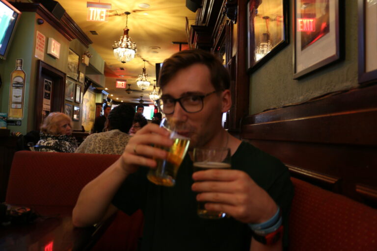 McGee's - pub z How I Met Your Mother