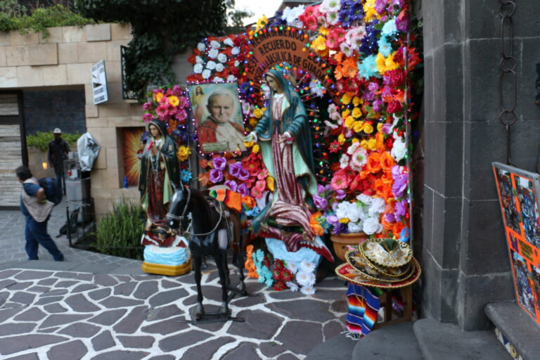 ołtarz Guadalupe Jan Paweł II Mexico City atrakcje