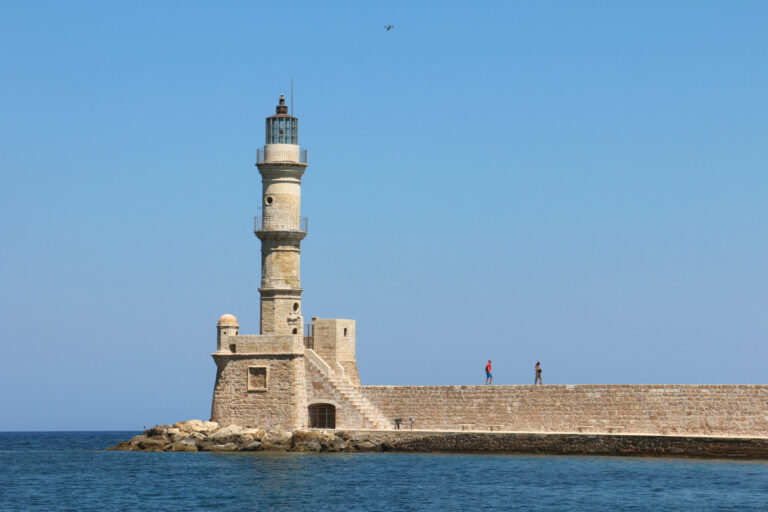 Latarnia w porcie weneckim - Chania, Kreta