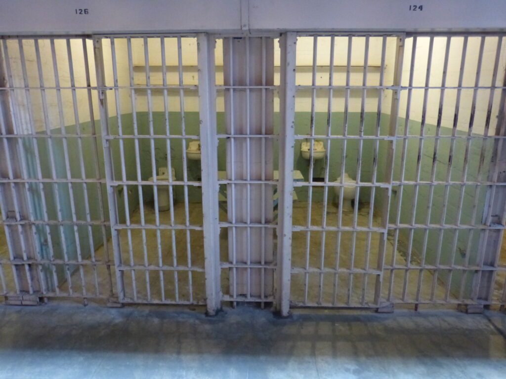 Cele więzienne w Alcatraz