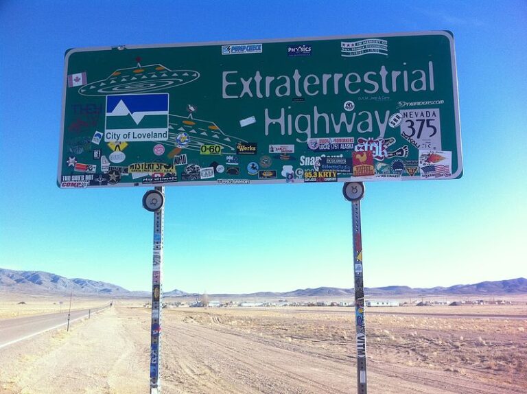 Extraterrestrial Highway znak