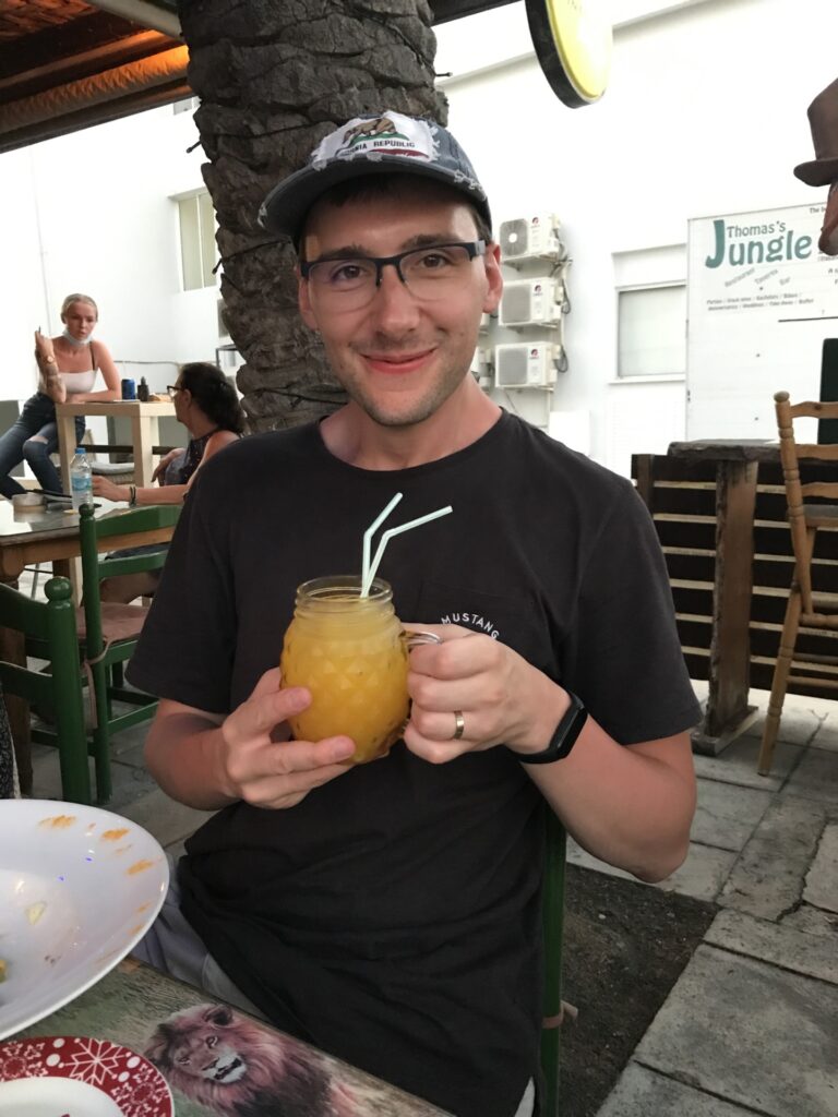 Drink scorpio w Thomas’s Jungle Pub