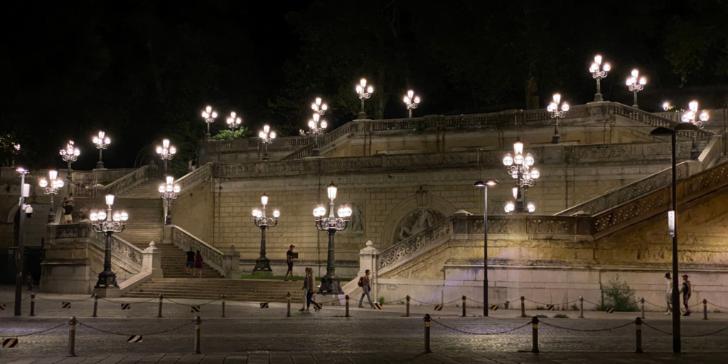 Bolonia - schody w parku - atrakcja miasta