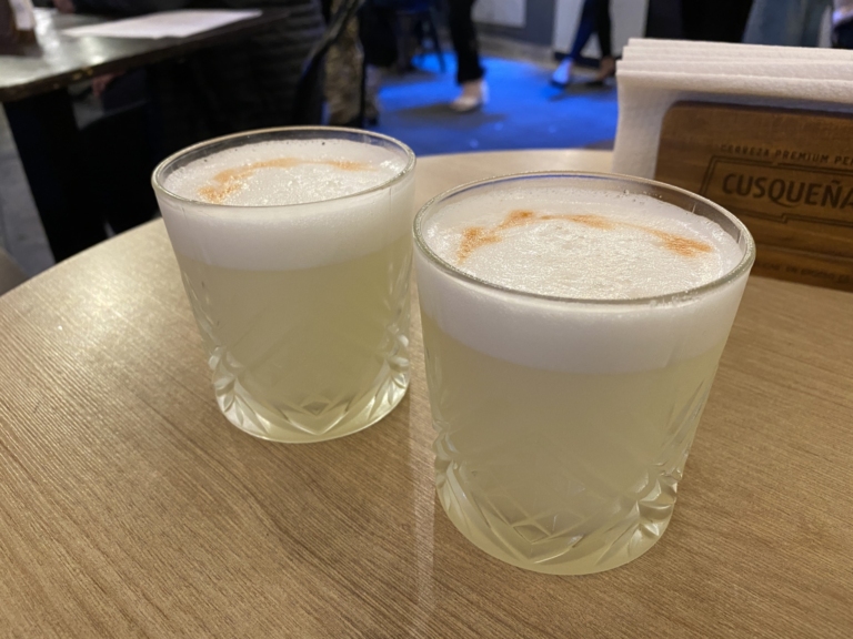 Drink pisco sour - Lima