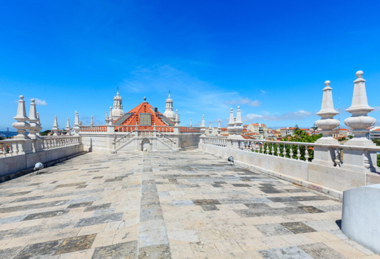 Widok z dachu Sao Vincente de Fora