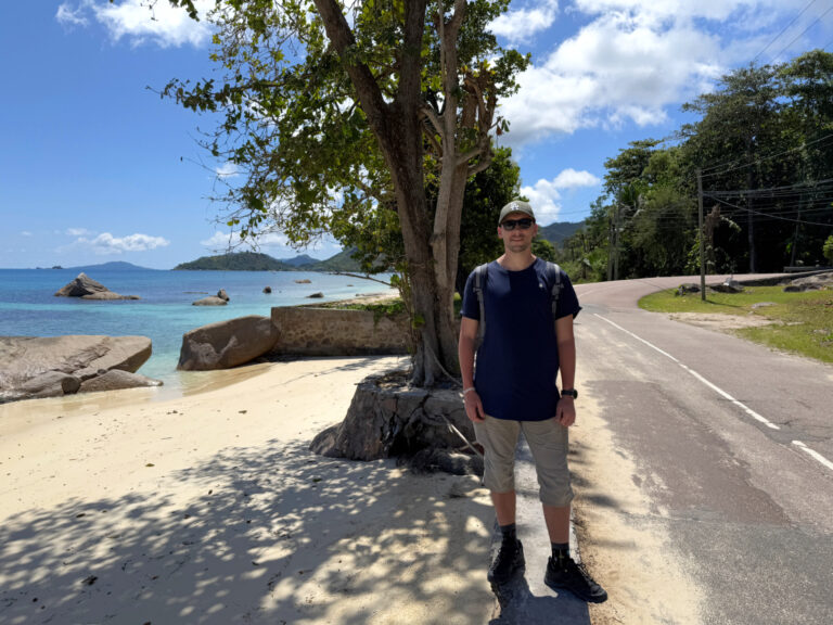 Plaże przy drodze Praslin