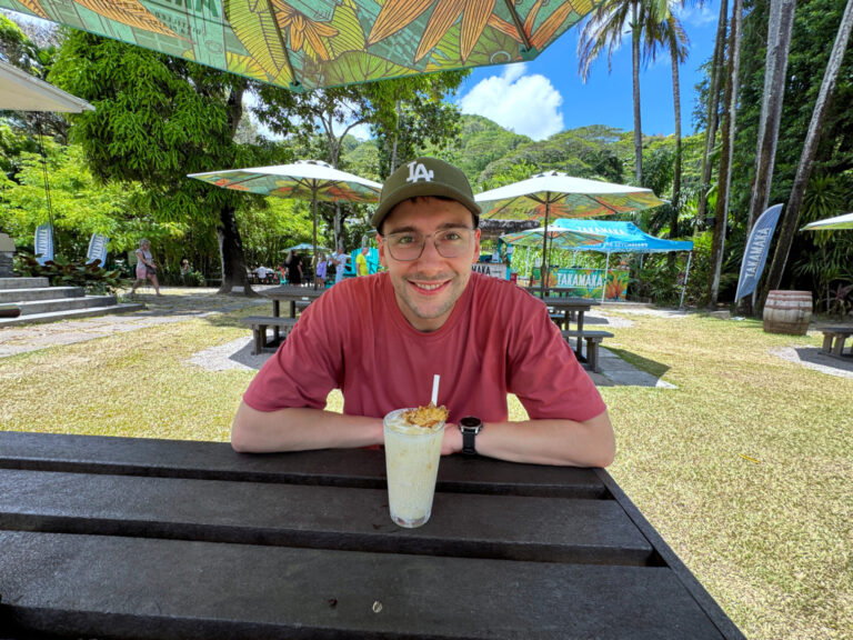 destylarnia rumu Takamaka PINA COLADA