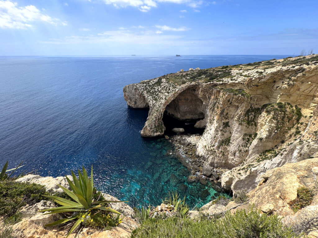 Wysokie klify, Blue Grotto, Malta