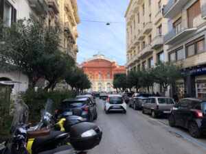 Bari - warto zobaczyć Teatr Petruzzelli
