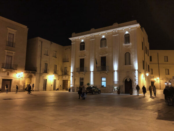 Piazza Mercantile nocą