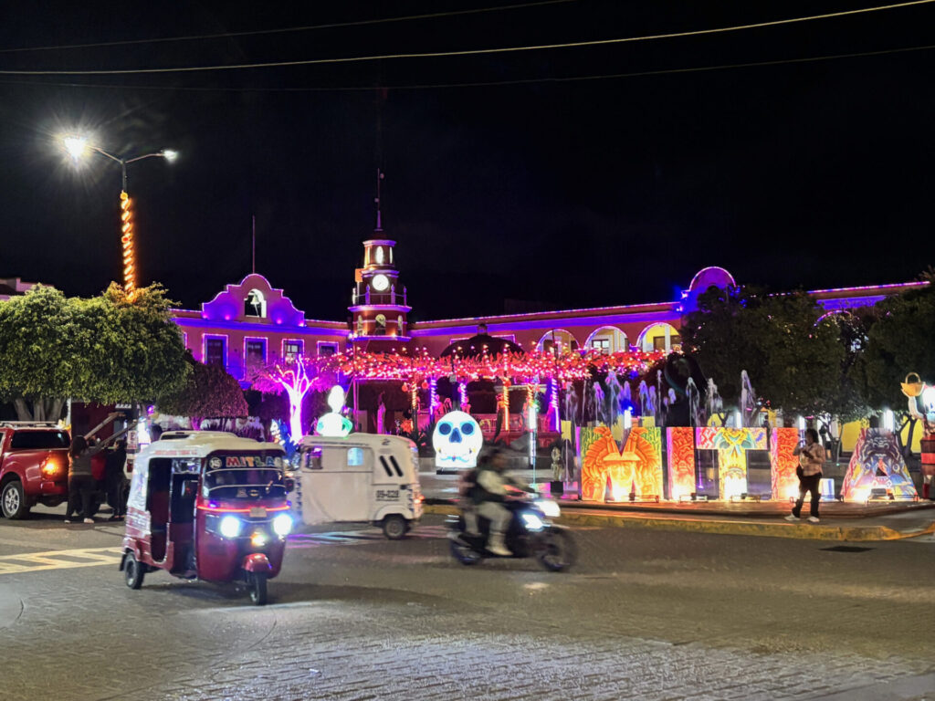 Mitla - pueblo magico w Oaxaca