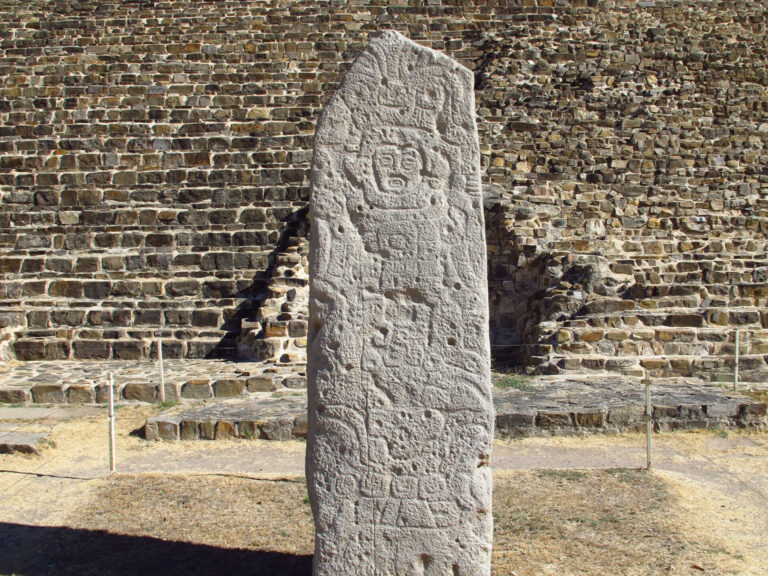 Pomnik w Monte Alban