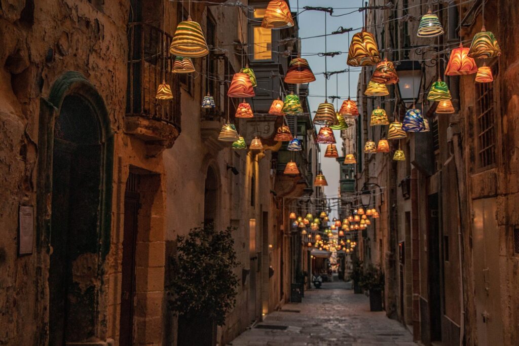 Strait Street w nocy